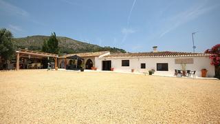 Masia a Alcalalí