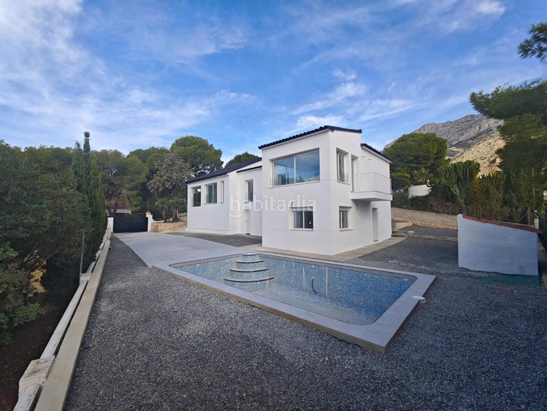 Foto 625af031-f7a3-4001-988a-3dd4e0e59290. Chalet con parcheggio piscina in Altea la vella Altea