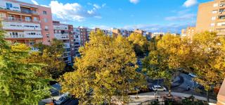 Appartamento  Avenida del oeste. Estupenda vivienda en venta. zona avda. oeste. 99 m2.