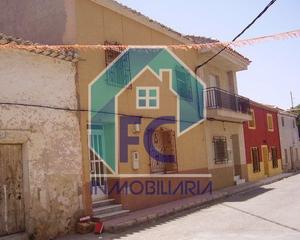 Casa a Avilés. Casa en venta en lorca, con 249 m2, 4 habitaciones y 2 baños, ga