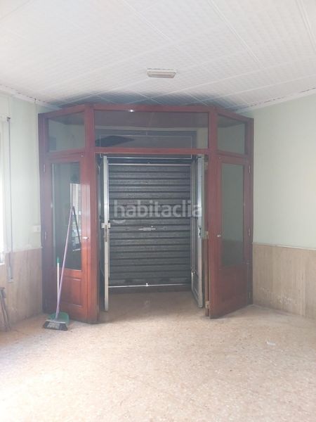 Foto 49fd2f7f-f3d7-4b75-aa7f-b1a9880da0e9. Local comercial a Font d´en Carròs (la)