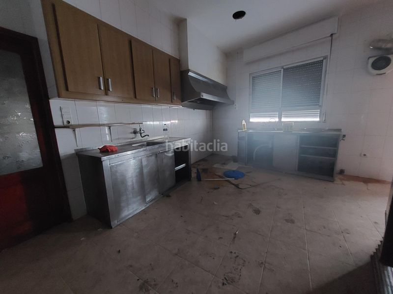 Foto c334380e-dfa3-4a39-b0c9-6e8a4933a79a. Local comercial a Font d´en Carròs (la)