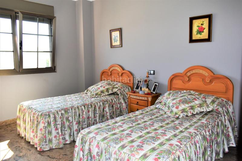 Foto 0e07338d-8175-4706-8301-0e4aa916cb61. Xalet amb aparcament piscina a Park Nord - Casona Gandia