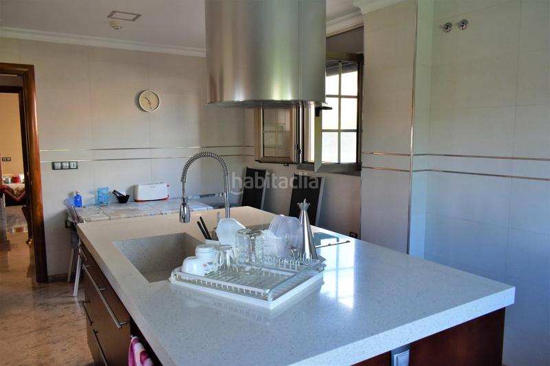 Foto 4842e36b-5ee6-4fbb-b073-4a887159eef5. Xalet amb aparcament piscina a Park Nord - Casona Gandia