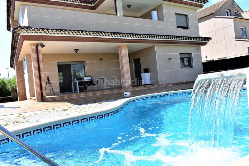 Foto 8d12deab-99db-404a-94bf-a65d60d1cb9a. Xalet amb aparcament piscina a Park Nord - Casona Gandia