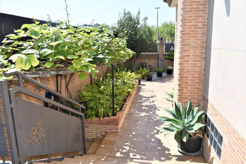 Foto a013c5f2-56cf-4bc8-a3cf-1c3c0b25f1ae. Xalet amb aparcament piscina a Park Nord - Casona Gandia