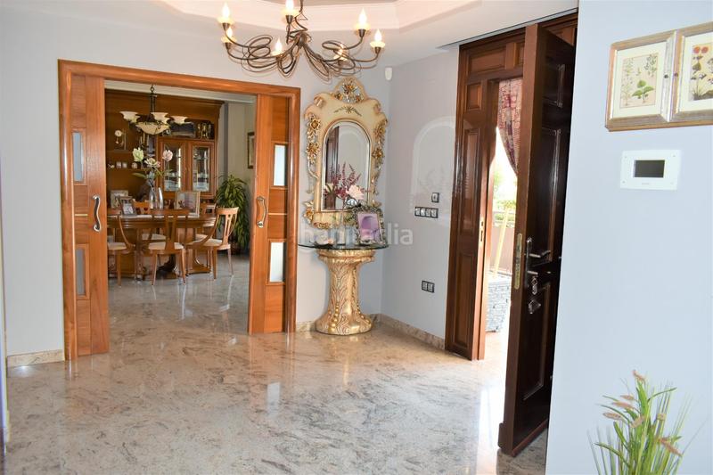 Foto b72ebada-dce9-453e-b3e4-18d3167b570b. Xalet amb aparcament piscina a Park Nord - Casona Gandia