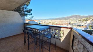 Apartamento en Puig Rom-Canyelles-Almadrava. Magnífico apartamento de 53 m2 con terraza de 8m2 con vista al m