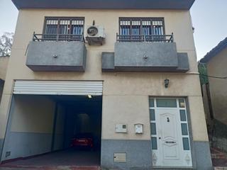 Casa a Monteagudo. Casa grande,  independiente, lista para entrar a vivir