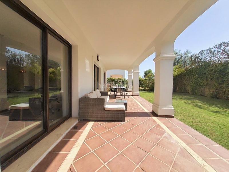 Foto 03e64b57-de2d-437d-beea-d3cc9ec785e3. Xalet amb calefacció aparcament piscina a Valle Romano Golf Estepona