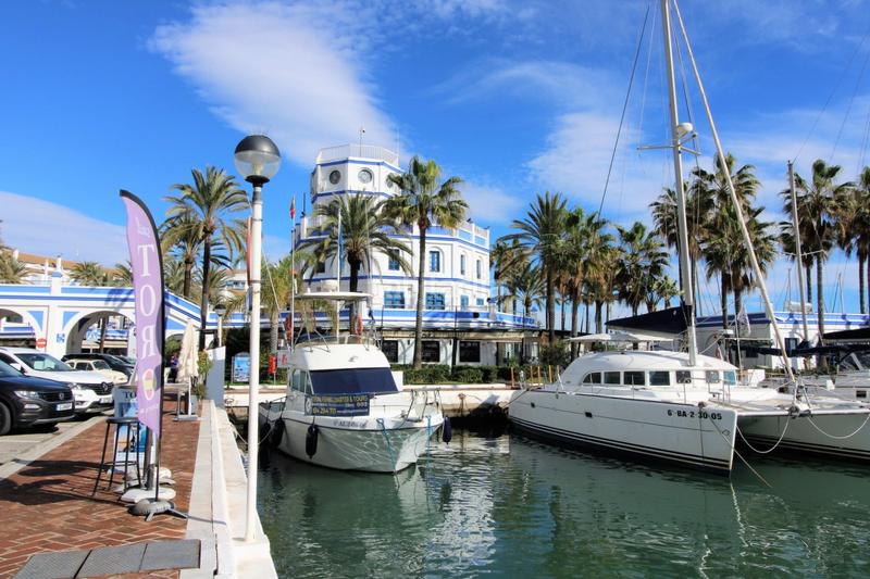 Foto 754f04d1-af32-49fd-93dc-f0ce09b0aa35. Xalet amb calefacció aparcament piscina a Valle Romano Golf Estepona