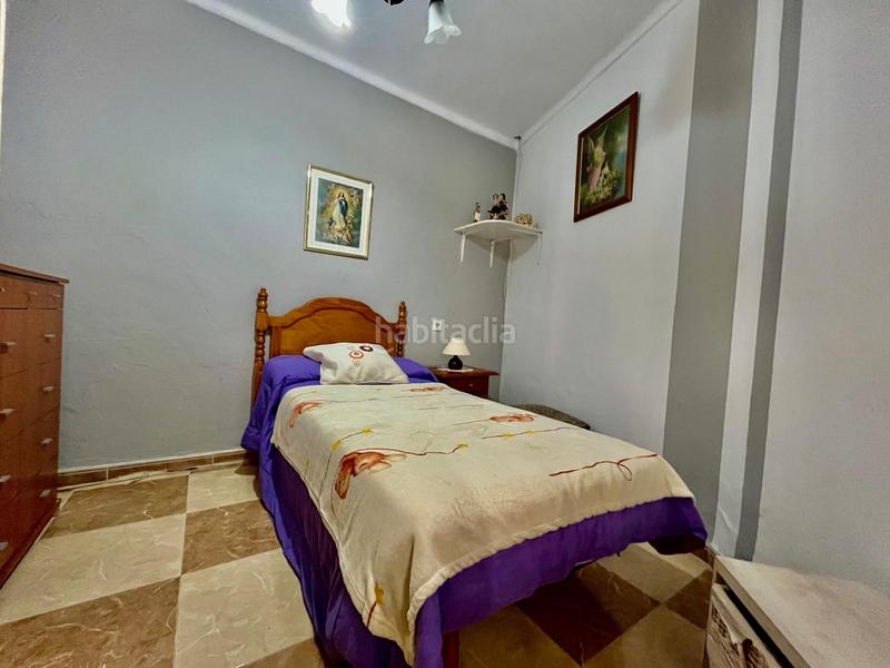 Foto d25df892-b953-4162-9820-11c9690d5ddf. Reihenhaus in calle barranco 2 in Guaro