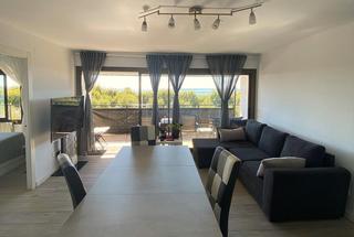 Pis  Calle jovara. Exclusivo apartamento en primera línea de mar con vistas panorám