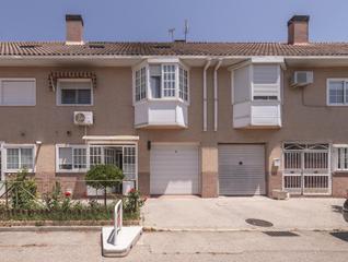 Maison jumelée  Calle castillo. Oportunidad única! impresionante chalet adosado en torrejón de a