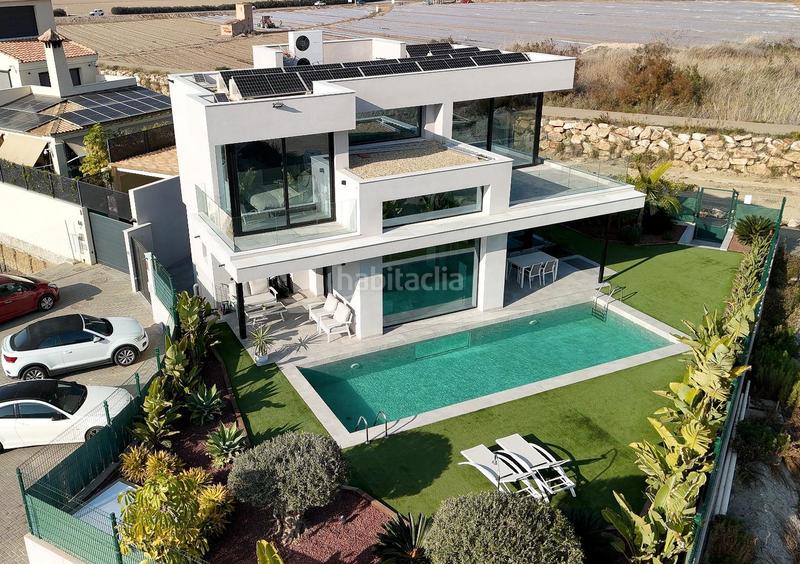 Foto 745707e5-9a2a-4717-9662-a92775ec7252. Xalet amb calefacció aparcament piscina a Cala Marqués Vera