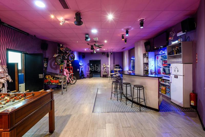 Foto 169c7a82-9650-41ec-9f06-d80d587772a7. Local comercial  urbano con calificación espectáculos en Valencia