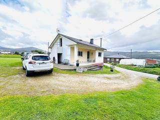 Casa  Lugar vilamar-s. xusto cabarcos. Hermosa casa en venta, lista para habitar y una segunda para reh