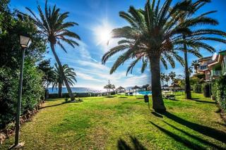Appartement à Riviera del Sol. Apartamento para inversión en primera línea de playa