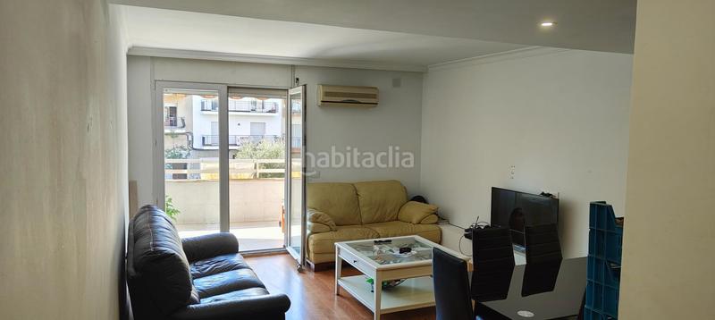 Foto 699371e2-7905-4a41-aef1-74fbe423ab55. Piso  centrico con terraza de 112m2 en Centre Roses