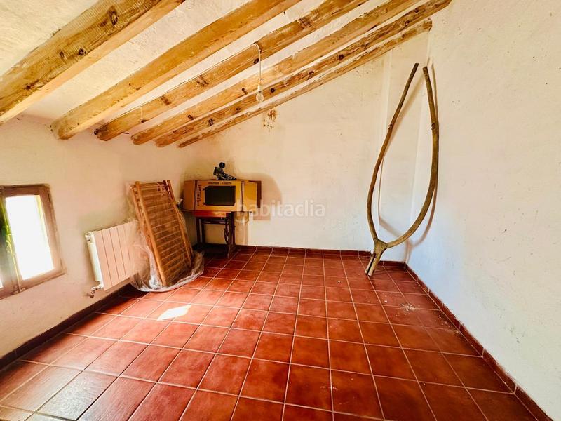 Foto a8b3a712-929d-48b4-9a3a-1689e80860d6. Casa adossada amb calefacció aparcament a Chodos / Xodos
