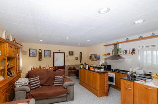 Casa a Aiguamúrcia. Casa en aiguamúrcia con parcela de 1.558m2