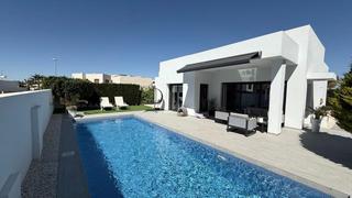 Maison  Jacinto benavente. Encantadora villa con piscina privada y energía solar en benijóf