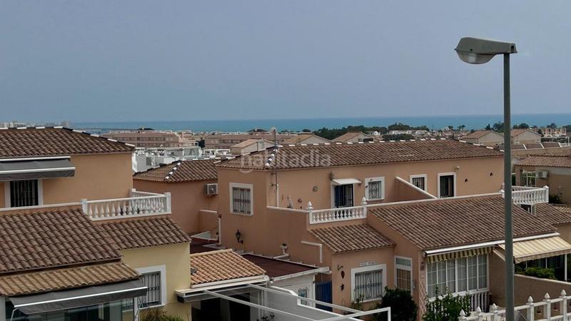 Foto bceaa60e-9395-44cf-8d21-3c0fbcba380c. Piccolo appartamento con parcheggio piscina in Los Balcones y los Altos Orihuela