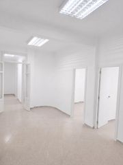 Pis  Calle ramos marin. Joya histórica junto al teatro cervantes crea tu refugio a medid