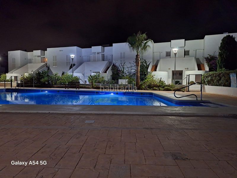 Foto b620f4f6-3ec9-4d21-9d15-f7b846dbd15c. Casa aparellada amb calefacció aparcament piscina a Mojácar