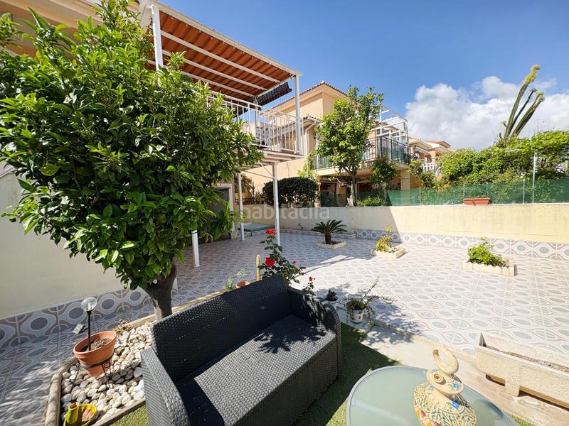 Foto 036b1026-4204-4c55-953d-2dd00bb8f439. Casa aparellada amb aparcament piscina a Los Balcones-Los Altos Torrevieja