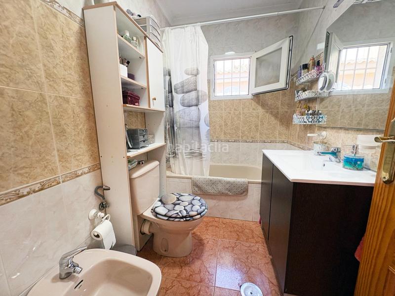 Foto 570e9f25-6a8b-42a9-8fcb-9c40a9db8360. Casa aparellada amb aparcament piscina a Los Balcones-Los Altos Torrevieja