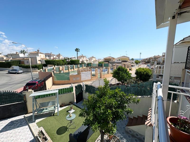 Foto bfde1ee3-00d8-4ab3-b9a5-953d346c9bca. Casa aparellada amb aparcament piscina a Los Balcones-Los Altos Torrevieja