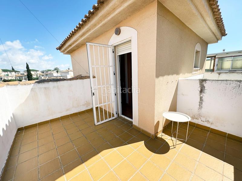 Foto d57f63e9-55e9-4c44-8de6-9dba3ab2473c. Casa aparellada amb aparcament piscina a Los Balcones-Los Altos Torrevieja