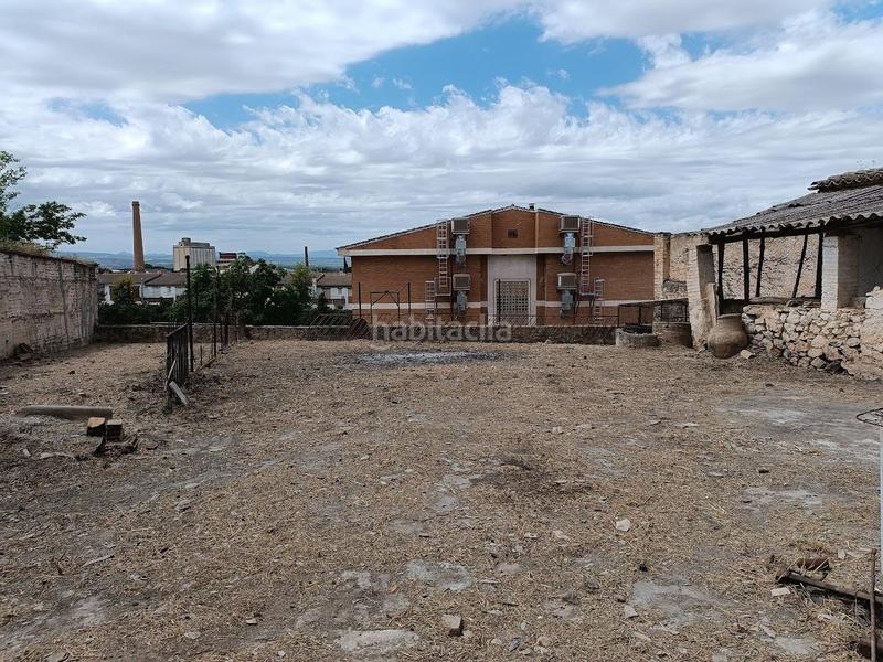 Foto 9925b3cb-b6cd-44bf-8972-76e490e6d849. Casa una casa con historia que espera tu visión! en Pinos Puente