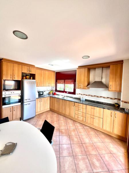 Foto b1c0005a-3137-43cf-8ed5-d38b5e1d757e. Chalet  independiente en venta en oasis park, la franquesa en Vendrell (El)