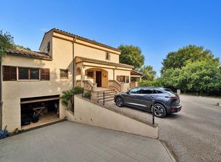 Chalet en Carrer de teodor canet 45. Villa a la venta en alcudia, zona residencial aucanada  tranquil