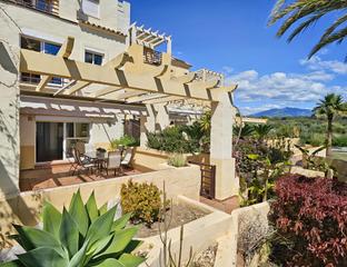 Maison jumelée à Sotoserena. Vivienda familiar adosado de 3 dormitorios en coto de la serena,