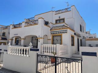 Haus in La Florida. Impresionante villa dúplex en dream hills, orihuela costa  vista