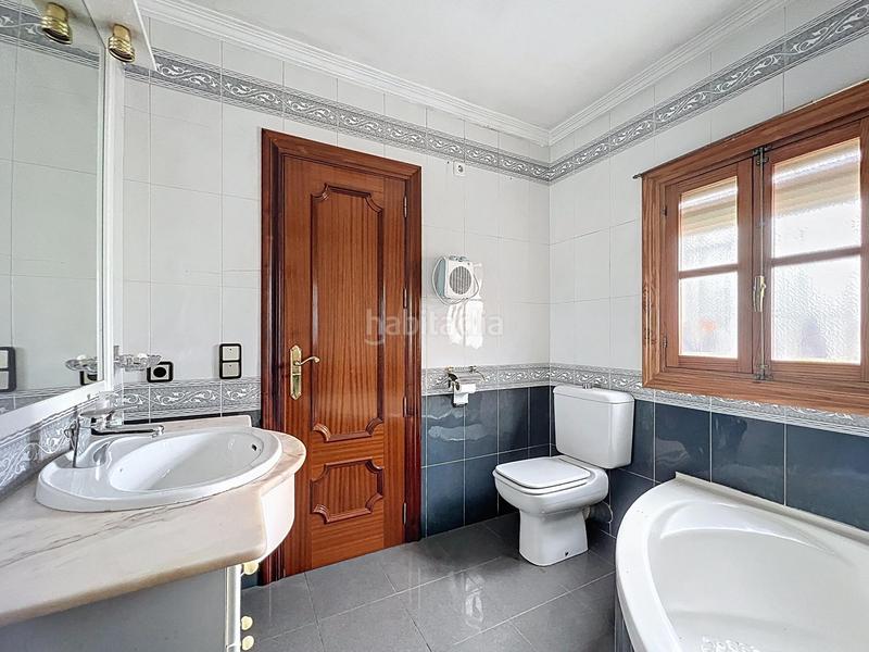 Foto 16037c5b-3702-4974-954c-3835a3cad41a. Chalet mit parking in Ciudad Jardín - Tagarete - El Zapillo Almería