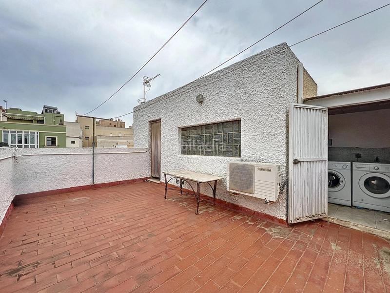 Foto 1c7a643e-3150-4696-94a1-970a5cf1cb1d. Chalet mit parking in Ciudad Jardín - Tagarete - El Zapillo Almería