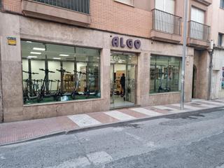 Geschäftsraum in Avenida pablo picasso(r) 22. Local comercial reformado de 220 m en roquetas de mar  ideal par
