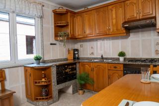 Maison à Calle francisco cabrera 3. Casa en venta
