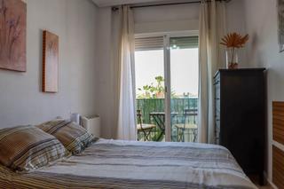 Apartament  Cartagena. Vivienda con terraza, piscina y garaje en formentera
