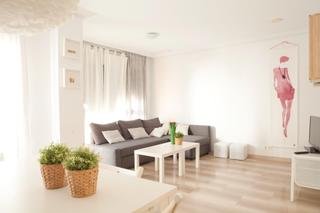 Apartament  Cervantes. 4 dormitorios, balcón y luz natural junto al castillo de santa p