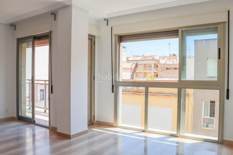 Foto d39fd0bd-7630-4459-ac29-a28726c033f5. Piccolo appartamento in Playa Levante Santa Pola