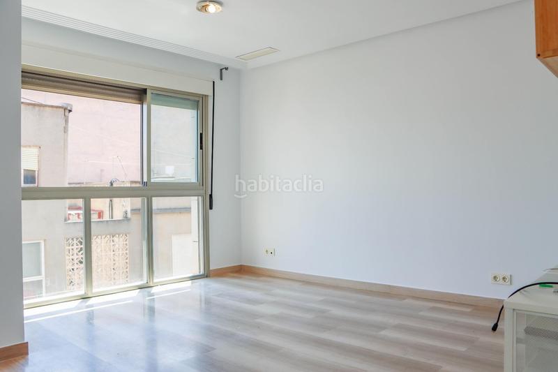Foto d6817b27-5179-4d5b-aa09-aa822d06ac23. Piccolo appartamento in Playa Levante Santa Pola