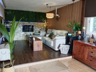 Chalet à Rosalia de castro 6. La casa que lo tiene todo en vespella de gaià  te va a enamorar!
