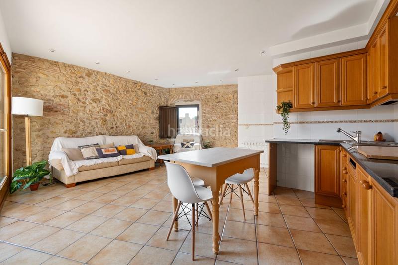 Foto 300c74a6-2dd4-4197-b71b-84e3d4680d50. Casa pareada vivienda con licencia turística local comercial con rentabilidad en Palafrugell