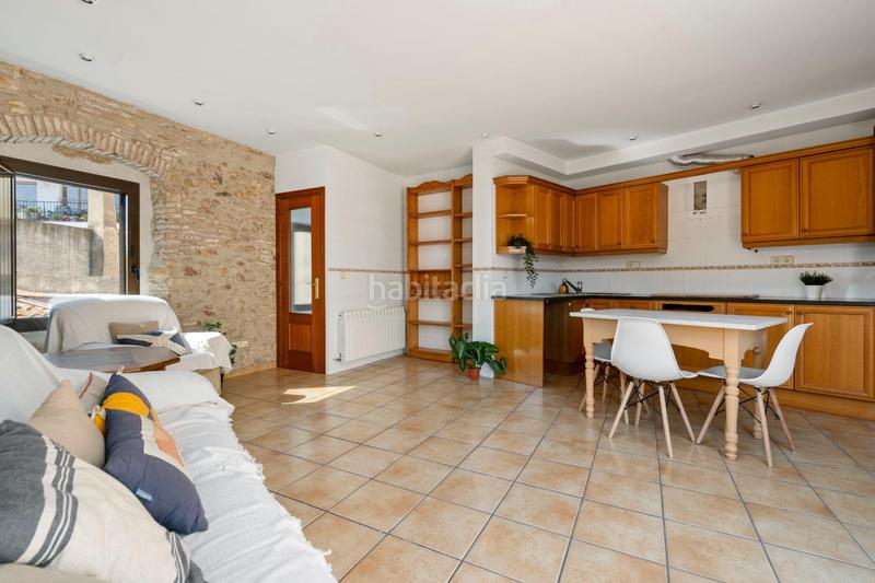 Foto 4f7513c3-1b92-4864-a520-923d6008482a. Casa pareada vivienda con licencia turística local comercial con rentabilidad en Palafrugell