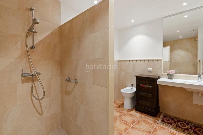 Foto 5805b00b-713f-466d-896d-b52cfe3944f5. Casa pareada vivienda con licencia turística local comercial con rentabilidad en Palafrugell